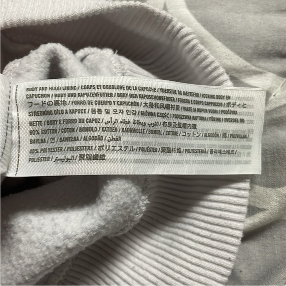 size XS ombré Hollister hoodie with front pocket - Picture 5 of 6